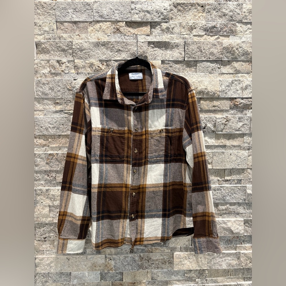 Old Navy Brown and White Plaid Button Down Men's Shirt Size XL 100% Cotton